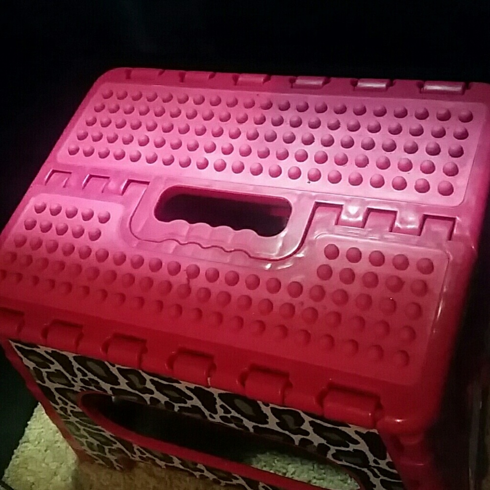 Pink & leopard stool - Picture 2 of 2